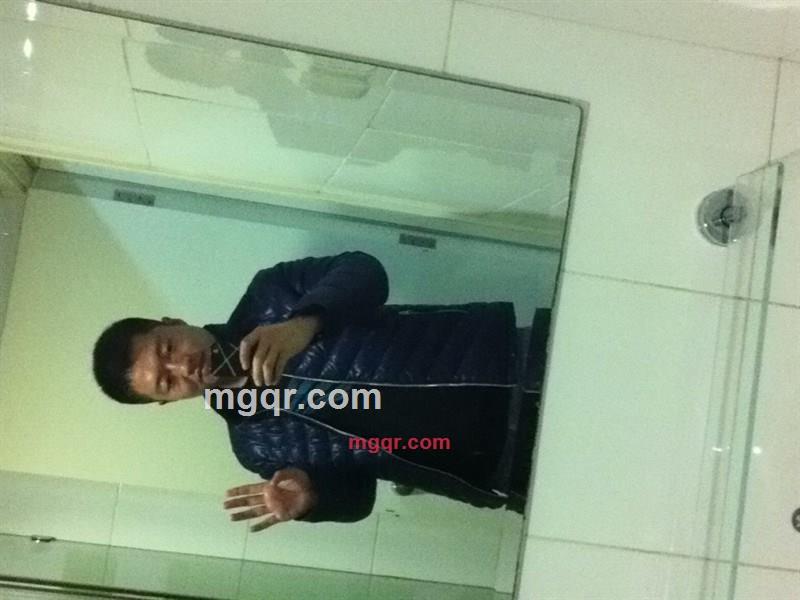 多情小子的第1张照片