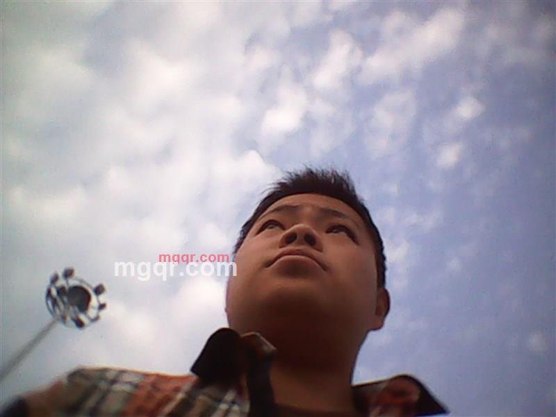 ~呜~我还是小*男的第1张照片