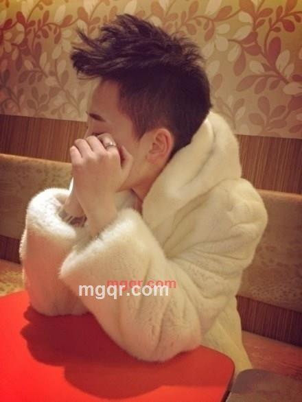 小伙大象贼长的第1张照片