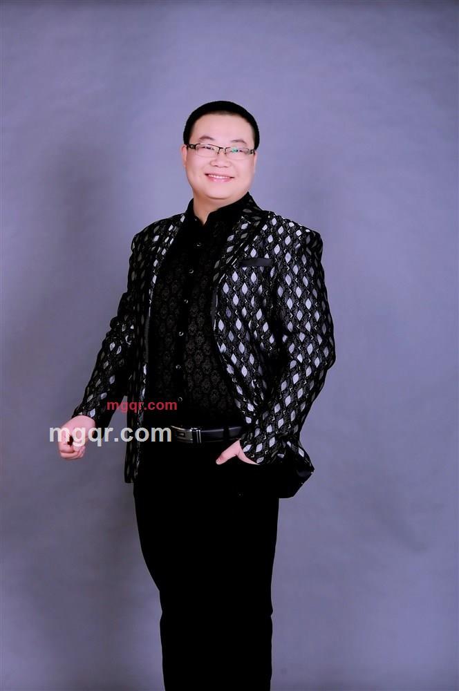 暴力黑猫的第5张照片