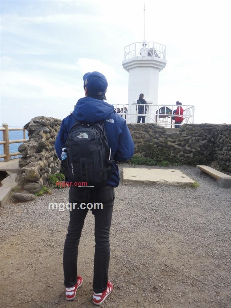 孤寂烟漠的第1张照片