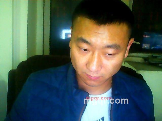 陷入子夜的第1张照片