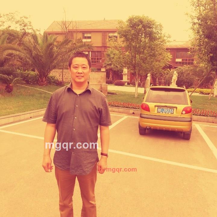 点燃光明的第1张照片