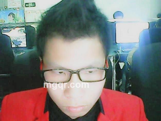 午夜床板声！的第3张照片