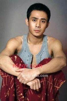 落泪的雪孩子的第1张照片