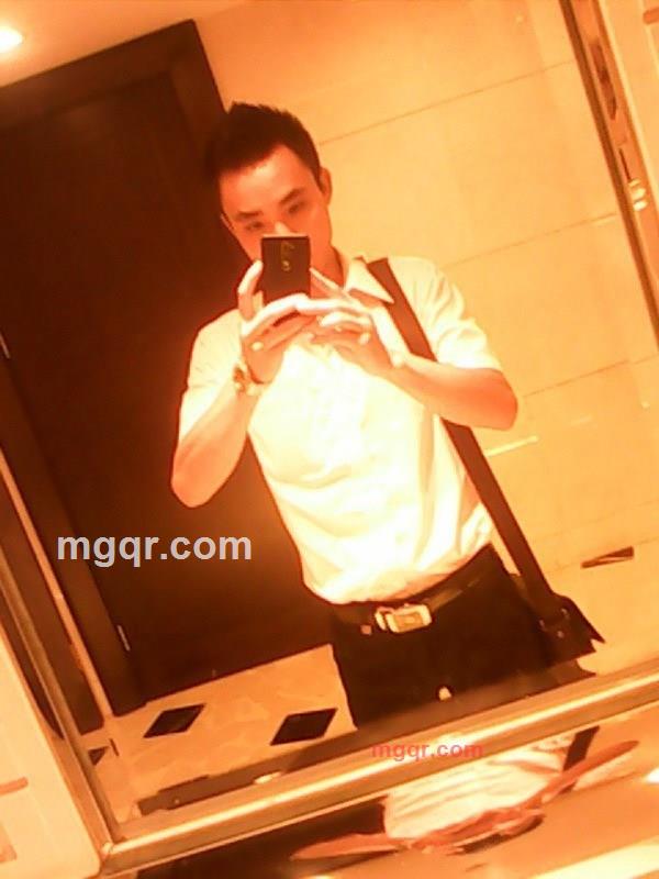 宅男在家等勾引的第9张照片