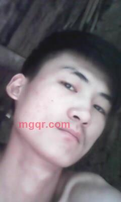 无聊的男士的第4张照片