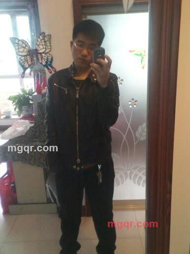 半信半疑半痴情的第1张照片