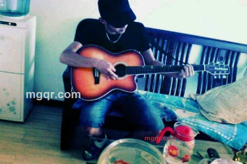 孤独成性的第3张照片