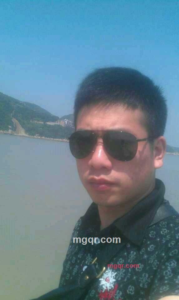 游戏√OVER←的第1张照片