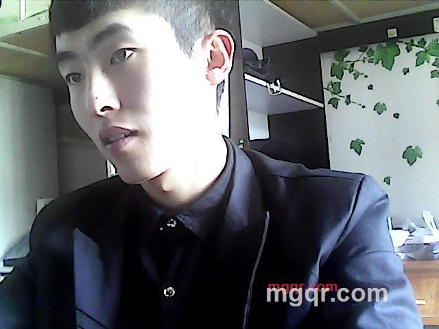 孤独成性的第2张照片