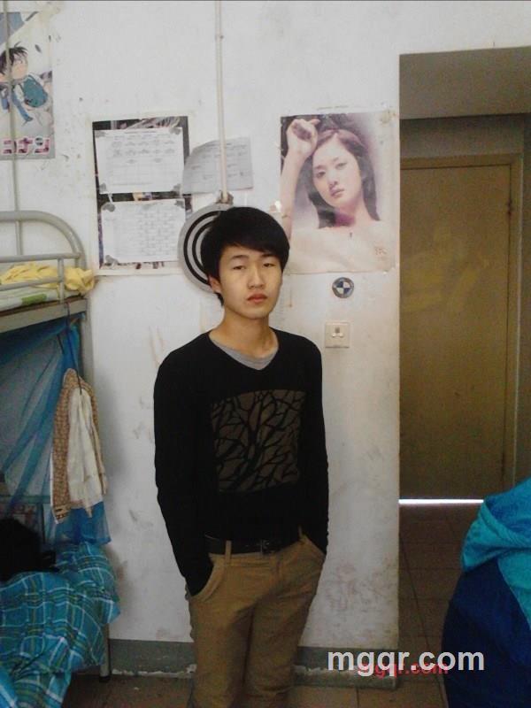 爱液的滋润的第1张照片