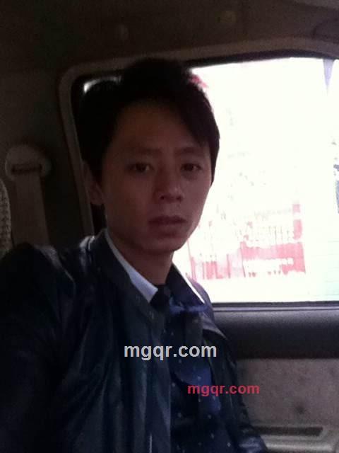 尾戒先生的第1张照片