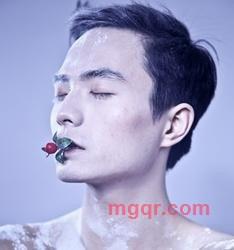 猛男服*你的第2张照片