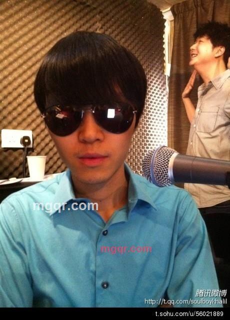 猛男服*你的第1张照片