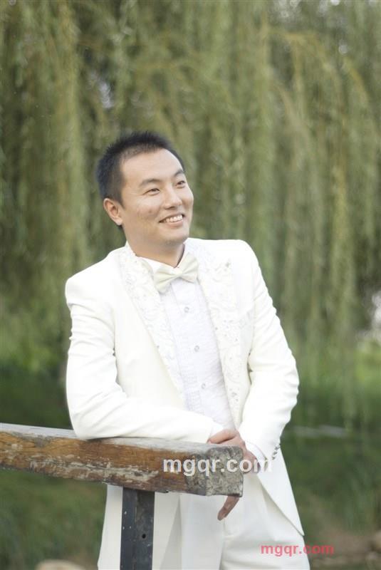 情感灰的第3张照片