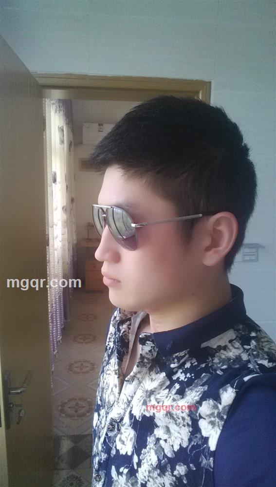 两腿间的私欲的第2张照片