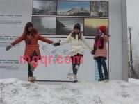 不哭的女孩的第1张照片