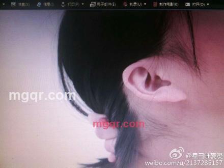 萌妹子样子的狐狸精的第1张照片