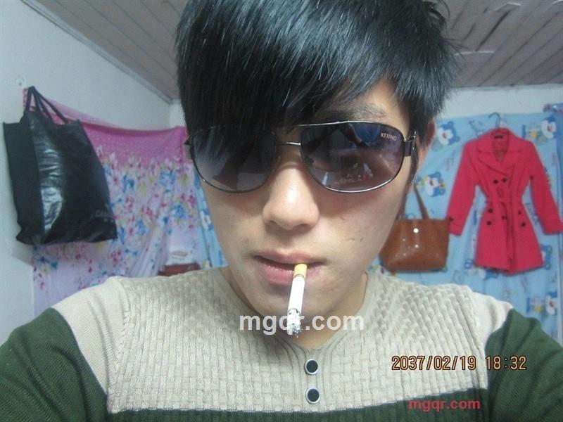 李龙啊啊的第3张照片