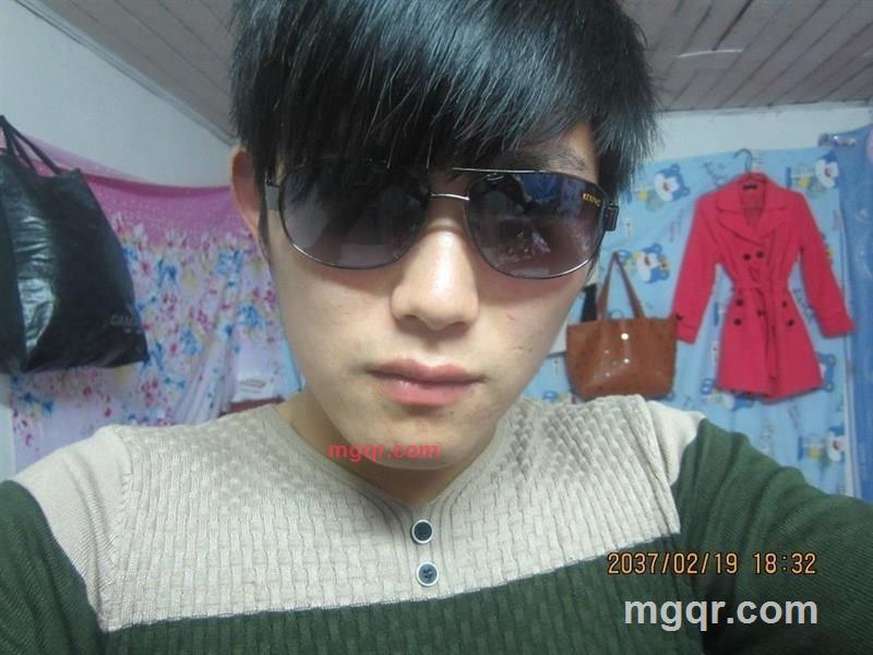 李龙啊啊的第1张照片