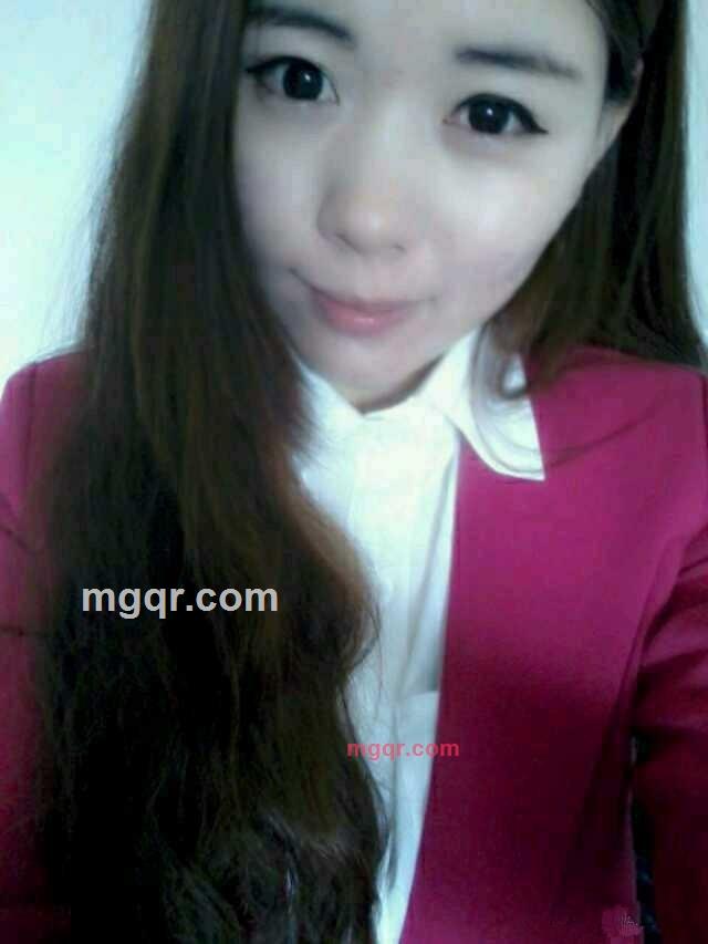 伊人笑的第1张照片