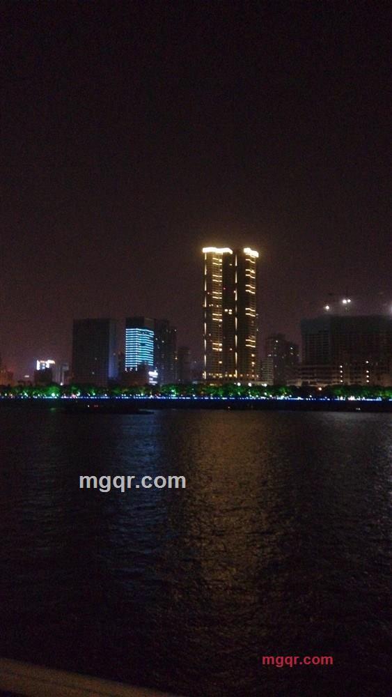 黑夜的激情520的第4张照片