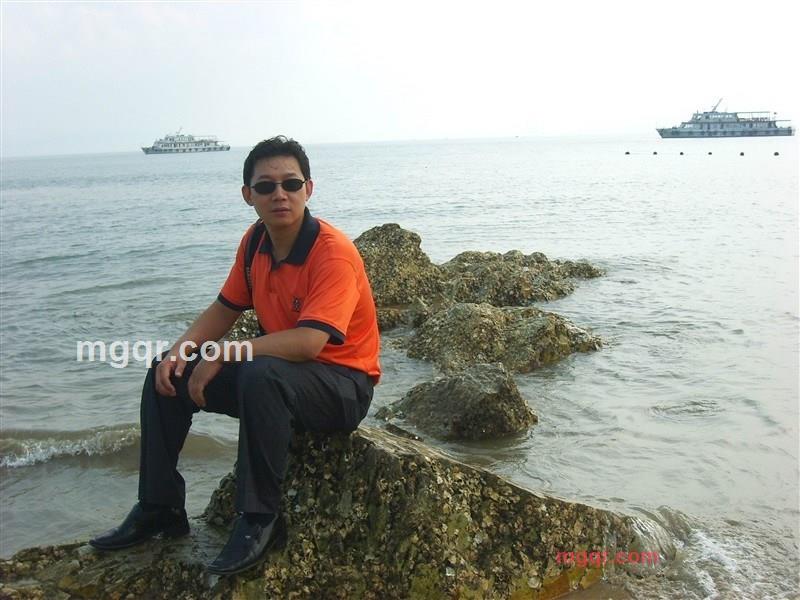 拥抱孤独的第1张照片