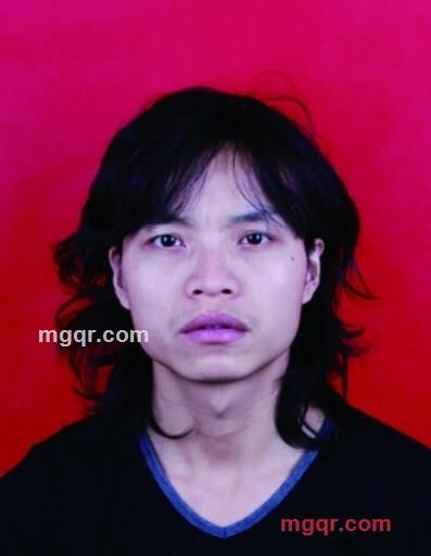 一只脚走路的第1张照片