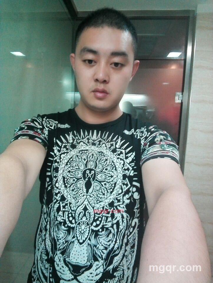 南阳找溜冰的美女的第1张照片