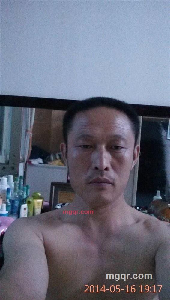 阳光下的的第1张照片