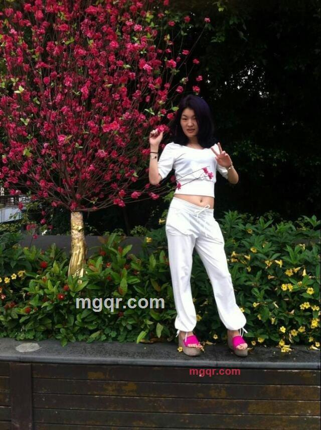 不太安全的女人的第21张照片