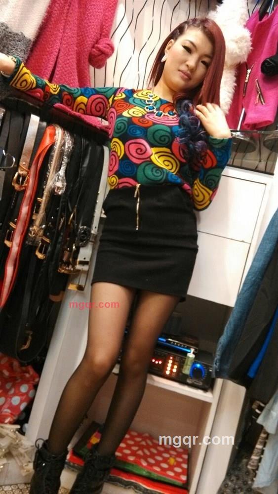 不太安全的女人的第6张照片