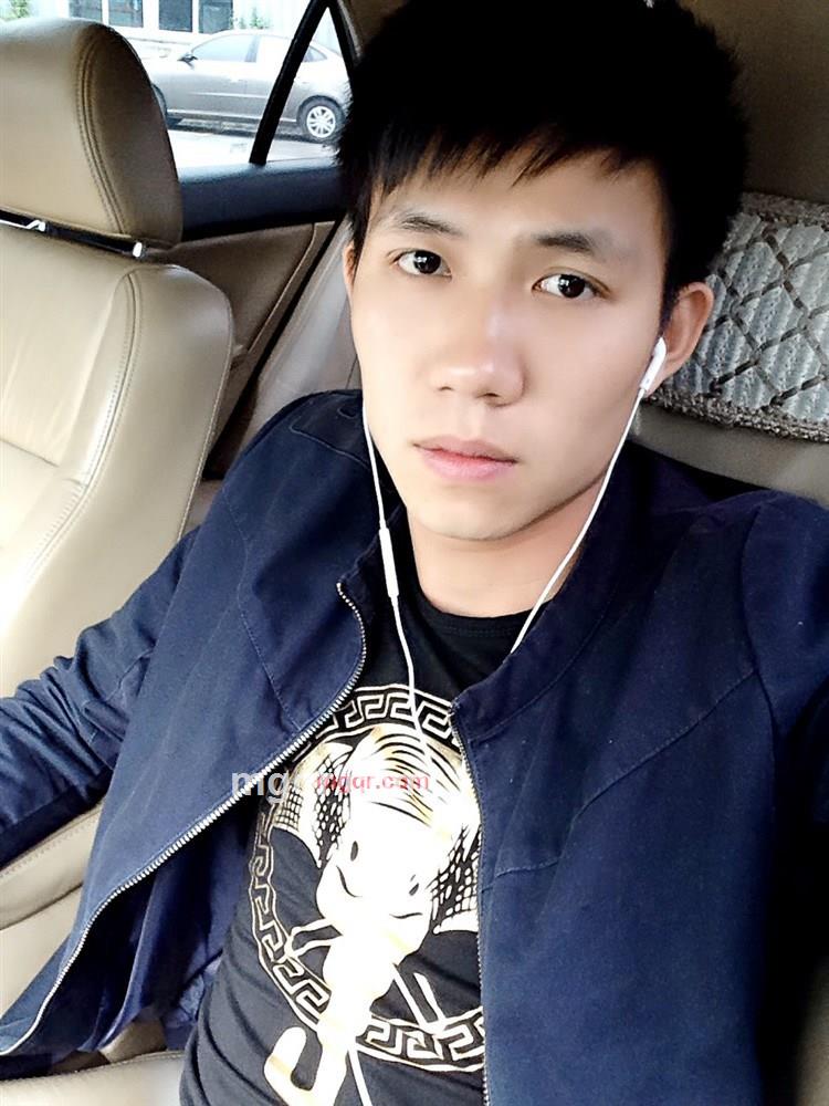 男人的泪丶的第1张照片