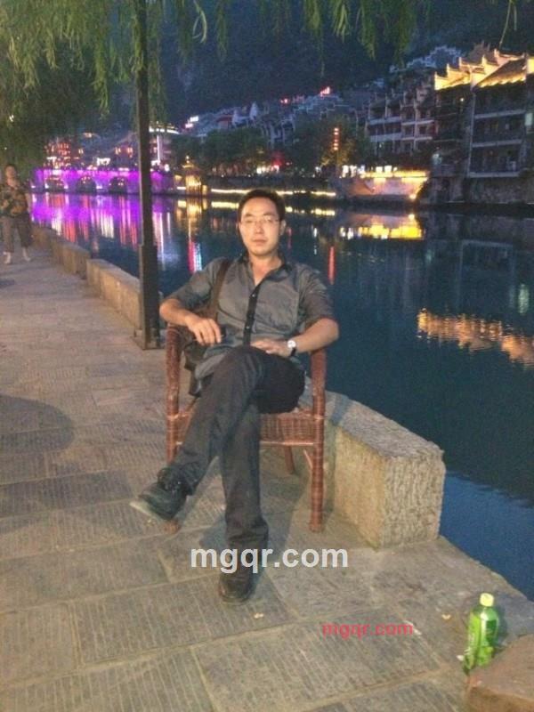 寂寞夜里空虚心的第1张照片