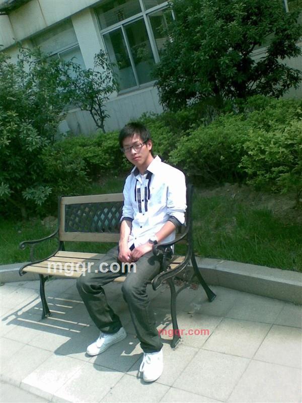 饿狼吃虎的第1张照片