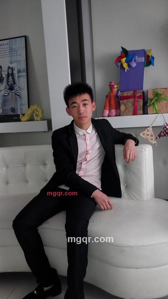 乱了夏天蓝了海*的第1张照片