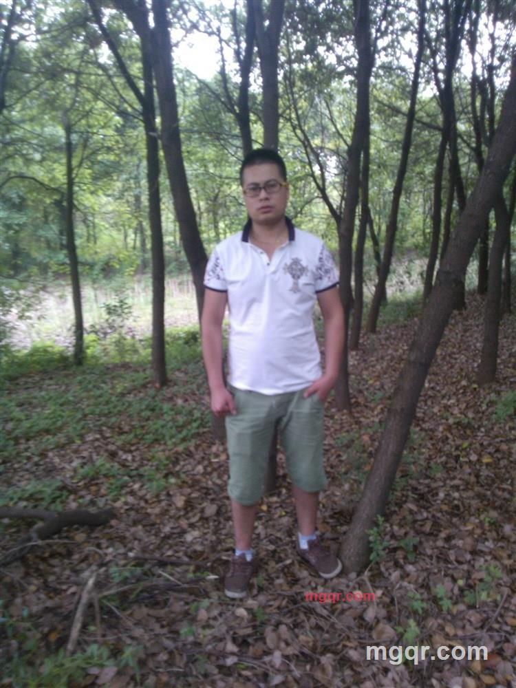 何宝彤的第1张照片