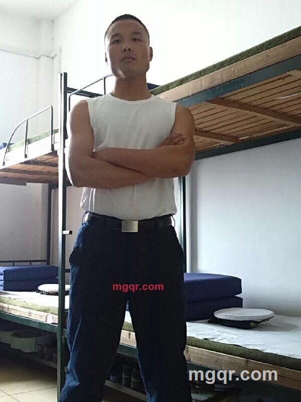 凌晨两点一刻的第2张照片