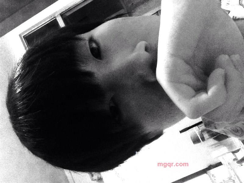 深海不及你心的第1张照片