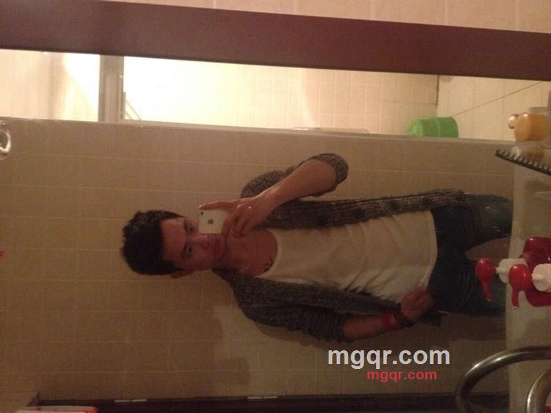 我对美腿没有抵抗力的第1张照片