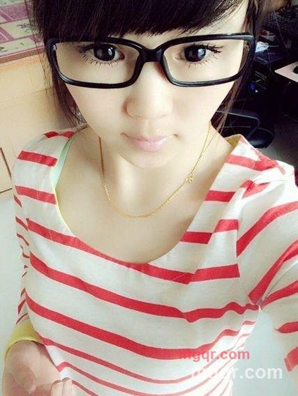 *净嘴角丶血腥°的第2张照片