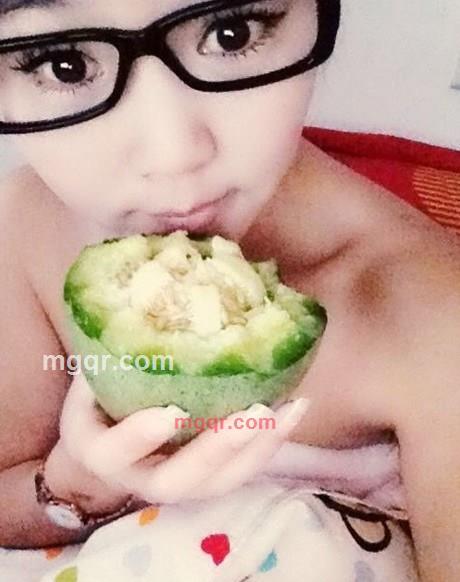 *净嘴角丶血腥°的第1张照片