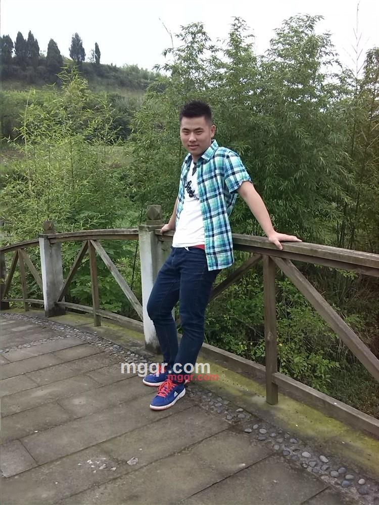 想你的夜aaa的第2张照片