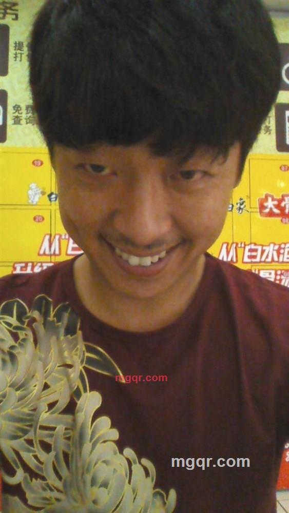 一瓶啤酒007的第2张照片