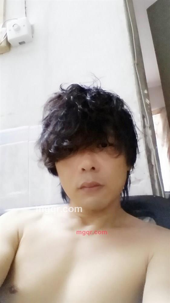 爱很迷惑的第1张照片