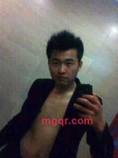 心碎的夜晚的第1张照片