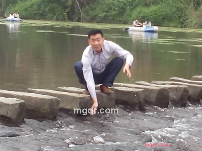 孤独的微笑99的第1张照片