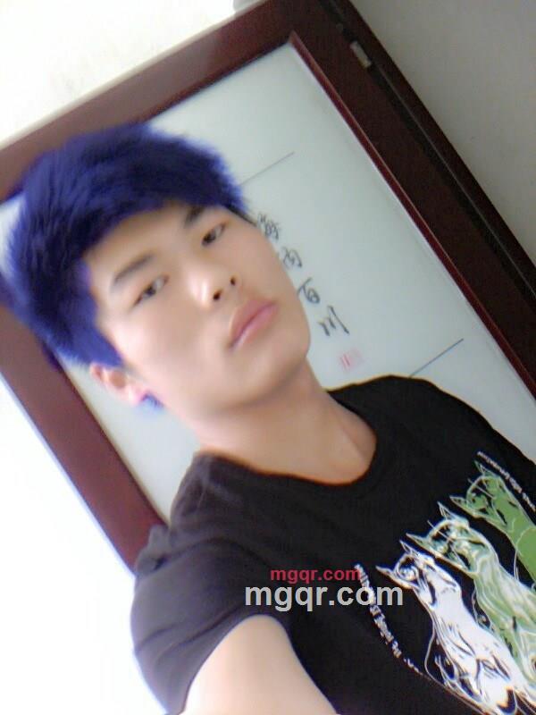 低头恋的第1张照片