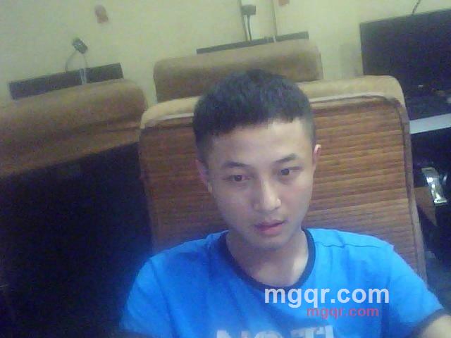 游荡的一个人的第1张照片